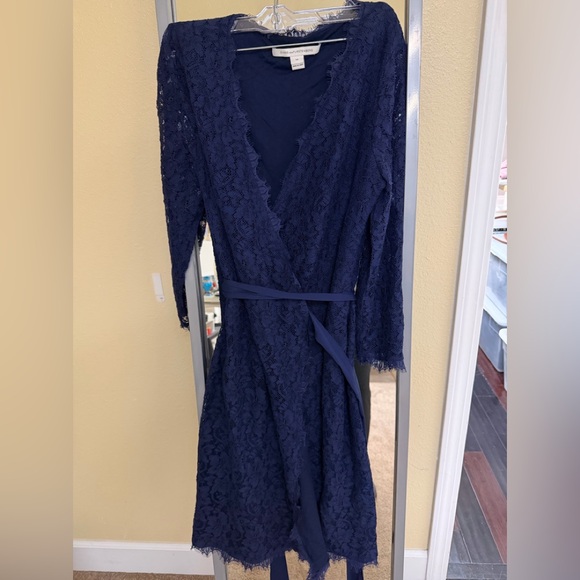 Diane Von Furstenberg Navy Long Sleeve Lace Dress